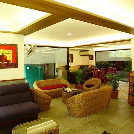 Hotel Maratha Residency Ратнаґірі Екстер'єр фото